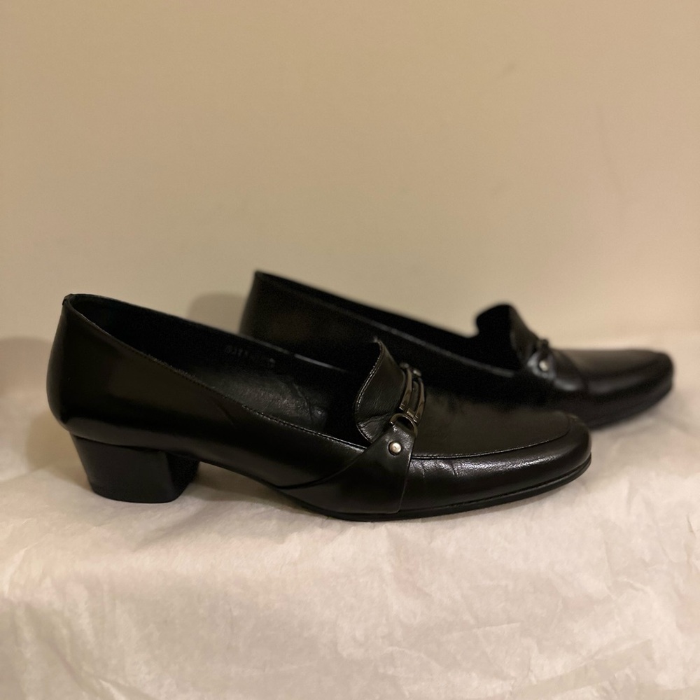Leather shoes, made in Italy